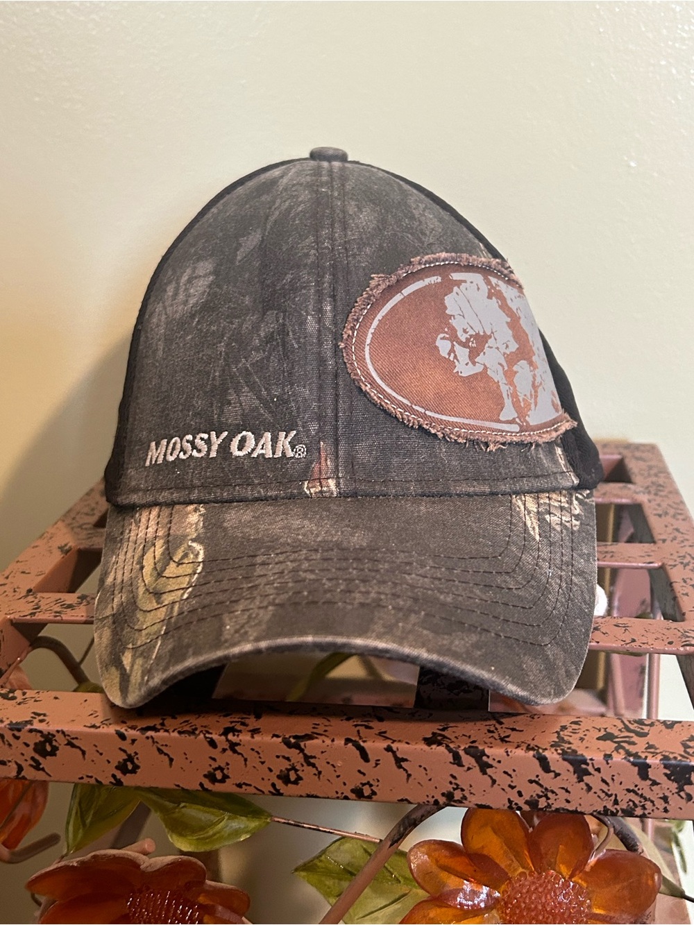 Mossy Oak Camo Trucker Hat Distressed Frayed Patch Mesh Back Hunting Cap S/M